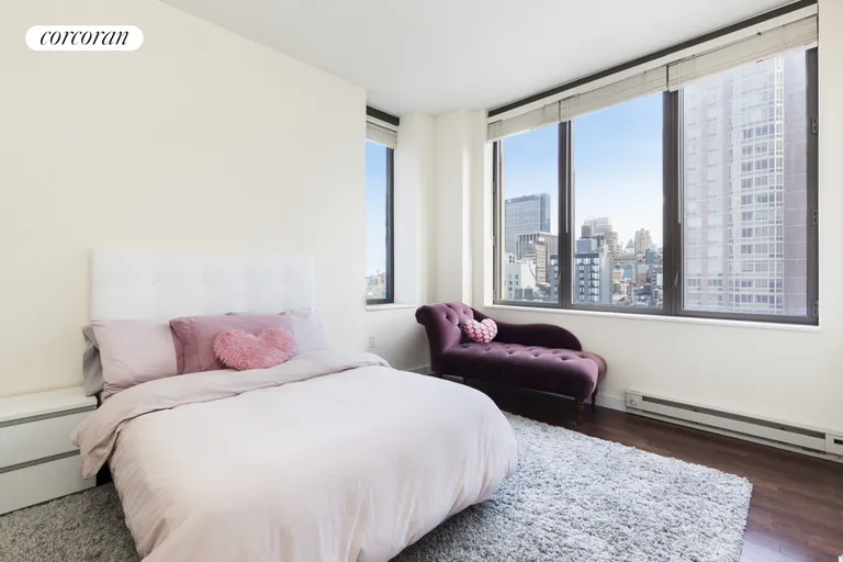 New York City Real Estate | View 101 West 24th Street, 20H | room 4 | View 5