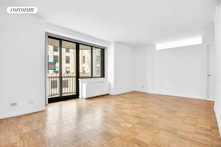 New York City Real Estate | View 45 East 25th Street, 21B | room 2 | View 3