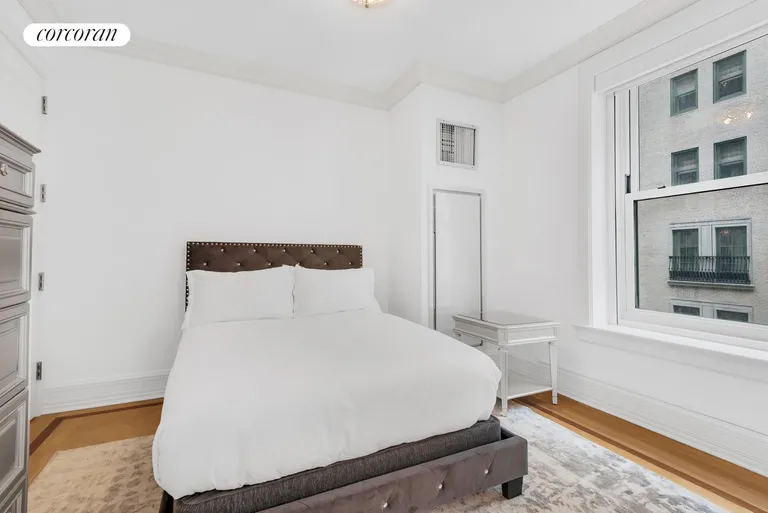 New York City Real Estate | View 1 Central Park South, 1604 | room 3 | View 4