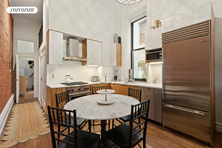 New York City Real Estate | View 43 Fifth Avenue, 1D | Kitchen | View 2