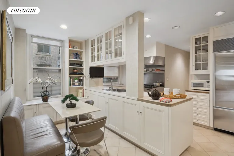 New York City Real Estate | View 1010 Fifth Avenue, 11D | Eat-in-Kitchen | View 8