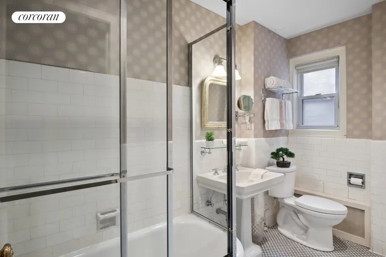 New York City Real Estate | View 1010 Fifth Avenue, 11D | Secondary Bathroom | View 11