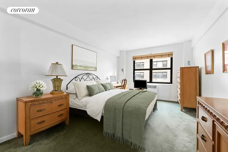 New York City Real Estate | View 425 East 79th Street, 10C | room 4 | View 5
