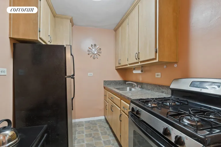 New York City Real Estate | View 135 Ocean Parkway, 4A | room 2 | View 3