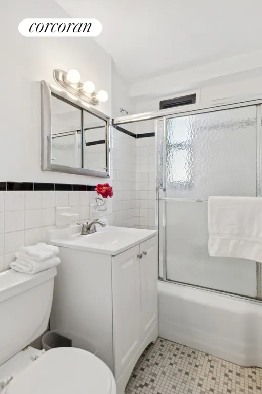 New York City Real Estate | View 210 East 15th Street, 14B | Full Bathroom | View 8