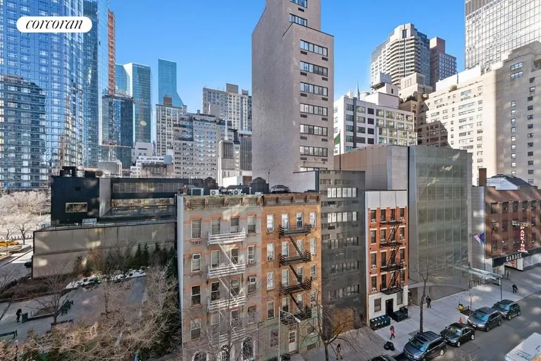 New York City Real Estate | View 100 United Nations Plaza, 7D | Southern skyline view | View 6