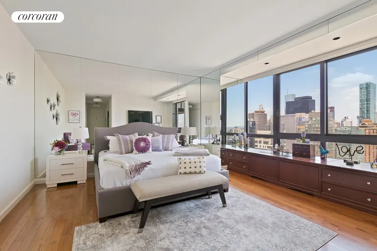 New York City Real Estate | View 100 United Nations Plaza, 37E | Extremely spacious bedroom | View 4