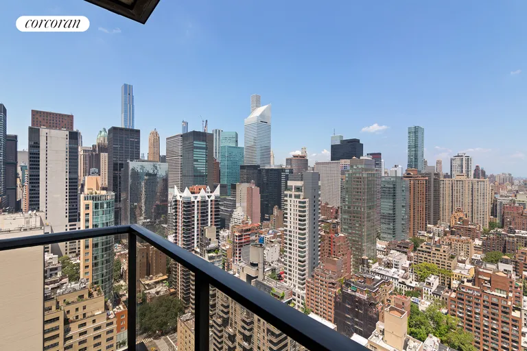 New York City Real Estate | View 100 United Nations Plaza, 37E | NW skyline views | View 9