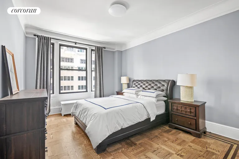 New York City Real Estate | View 200 West 54th Street, 8C | room 2 | View 3