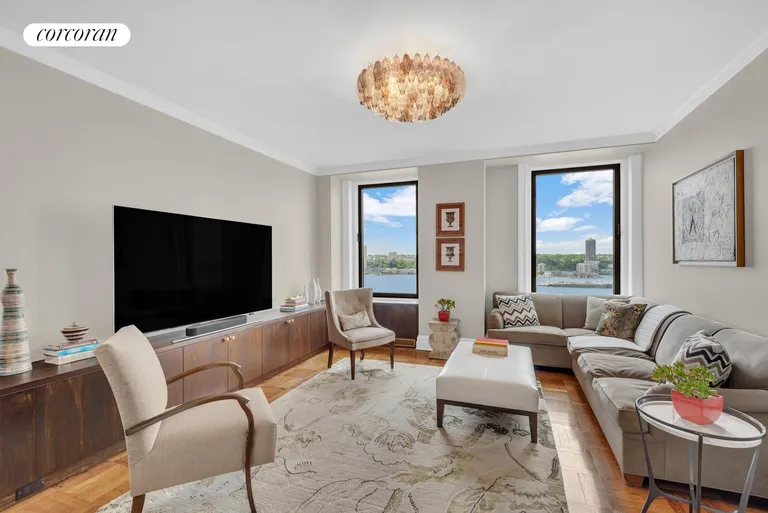 New York City Real Estate | View 137 Riverside Drive, 12B | room 4 | View 5