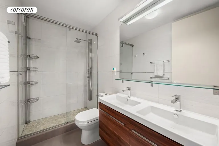 New York City Real Estate | View 415 East 37th Street, 30L | Full Bathroom | View 9
