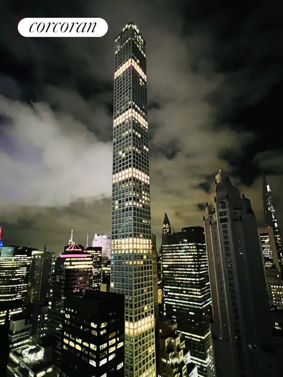New York City Real Estate | View 432 Park Avenue, 37A | room 10 | View 11
