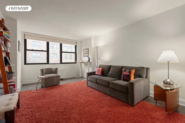 New York City Real Estate | View 420 East 51st Street, 8A | room 3 | View 4