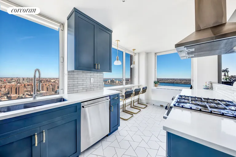 New York City Real Estate | View 215 East 96th Street, 39H | Kitchen | View 4