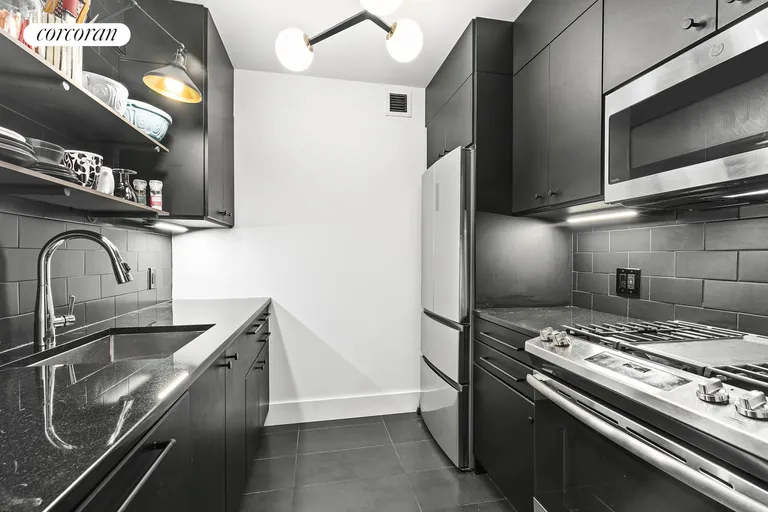 New York City Real Estate | View 516 West 47th Street, S6A | Kitchen | View 4
