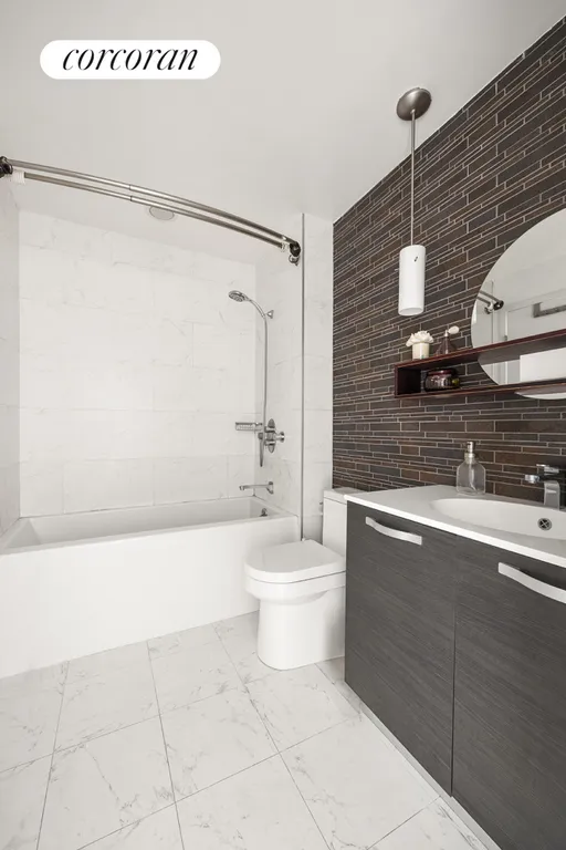 New York City Real Estate | View 1638 8th Avenue, 1K | Full Bathroom | View 8