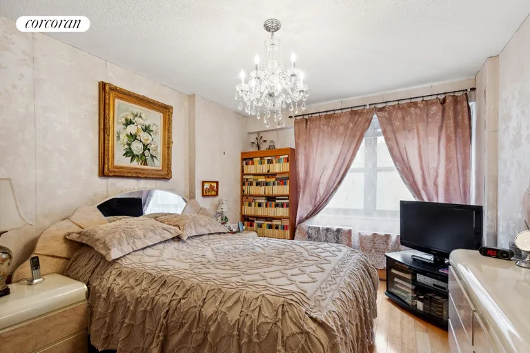 New York City Real Estate | View 100 West 93rd Street, 3G | room 4 | View 5