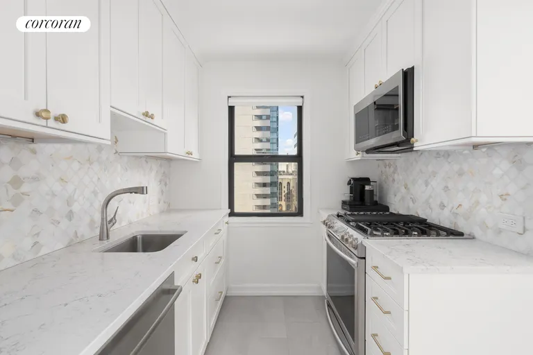 New York City Real Estate | View 345 East 69th Street, 13F | Kitchen | View 5