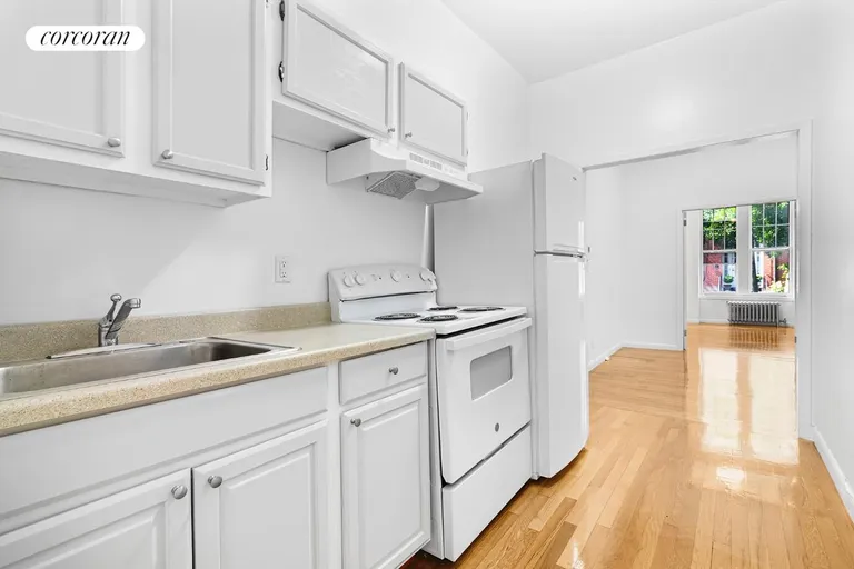New York City Real Estate | View 28 Perry Street, 1E | room 5 | View 6