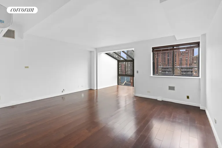 New York City Real Estate | View 225 East 86th Street, 1201 | room 7 | View 8
