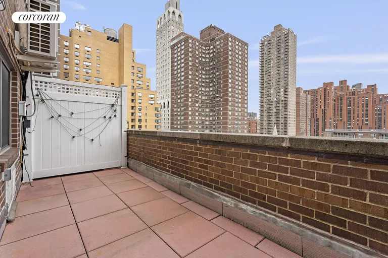 New York City Real Estate | View 225 East 86th Street, 1201 | room 10 | View 11