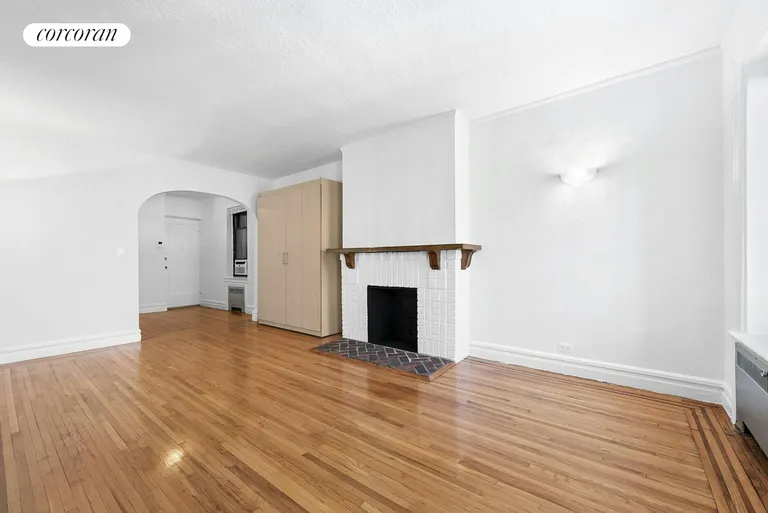 New York City Real Estate | View 22 Grove Street, 5A | room 3 | View 4