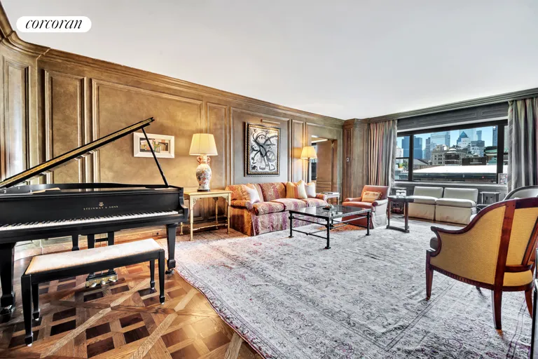 New York City Real Estate | View 700 Park Avenue, 8B | 4 Beds, 3 Baths | View 1
