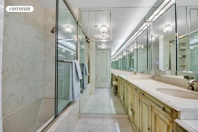 New York City Real Estate | View 700 Park Avenue, 8B | Primary Bathroom | View 10