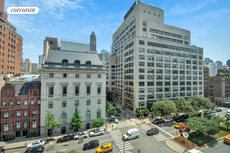 New York City Real Estate | View 700 Park Avenue, 8B | View South - Park Avenue | View 22