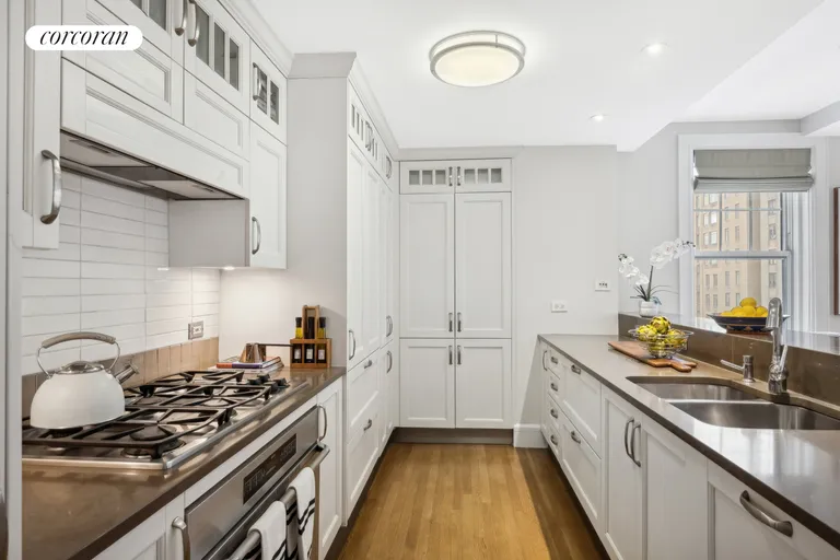New York City Real Estate | View 27 West 72nd Street, 602 | Kitchen | View 4