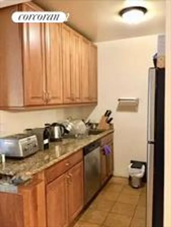 New York City Real Estate | View 161 West 61st Street, 10G | Kitchen | View 4