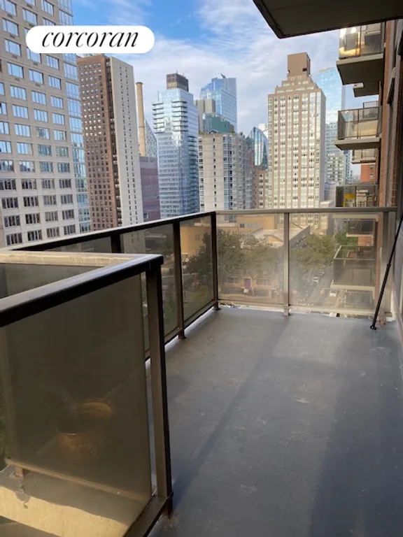 New York City Real Estate | View 161 West 61st Street, 10G | room 8 | View 9