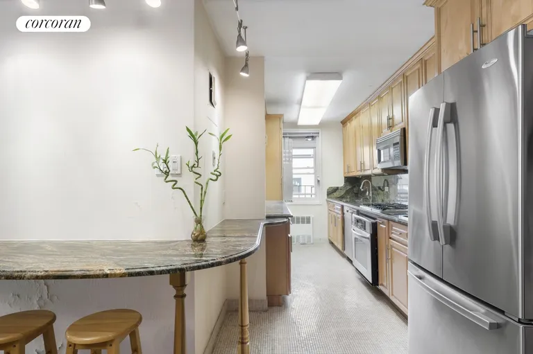 New York City Real Estate | View 820 Ocean Parkway, 417 | room 3 | View 4
