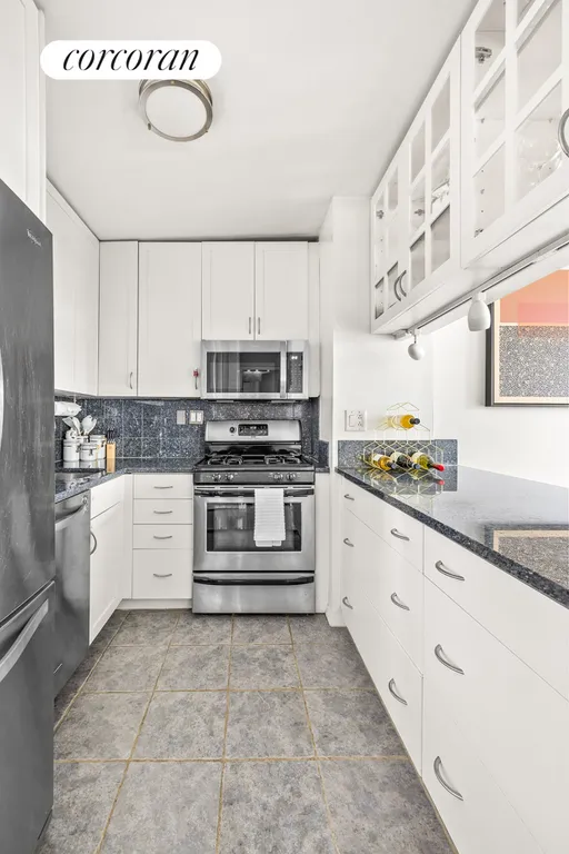 New York City Real Estate | View 340 East 93rd Street, 25H | Kitchen | View 4