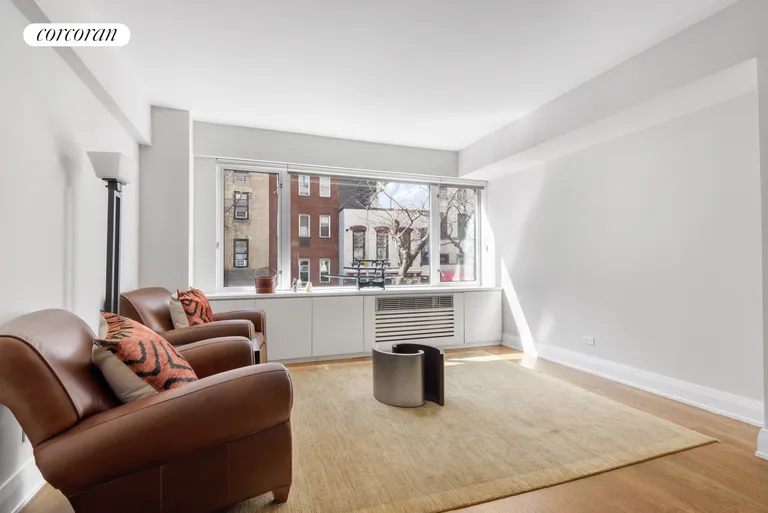 New York City Real Estate | View 211 East 51st Street, 2E | room 3 | View 4