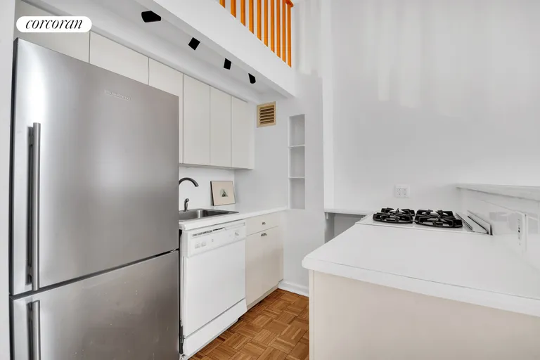 New York City Real Estate | View 350 East 62Nd Street, 2G | room 2 | View 3
