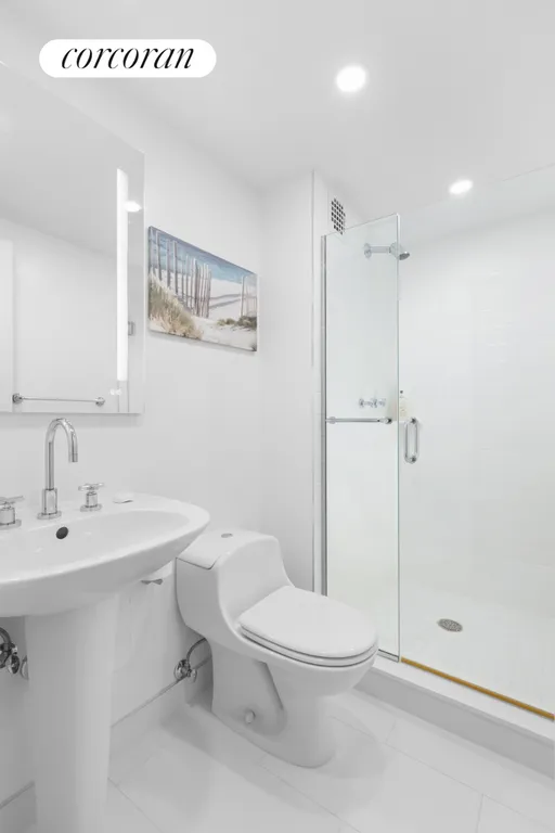 New York City Real Estate | View 1050 Fifth Avenue, 15C | Second Bathroom | View 12