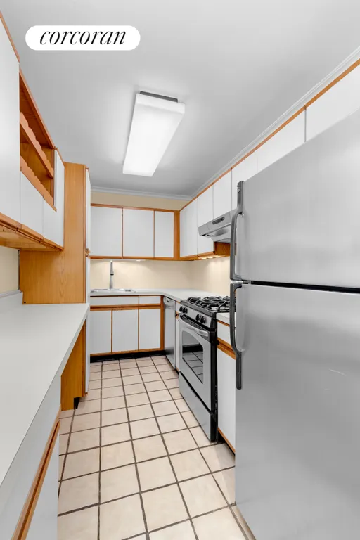 New York City Real Estate | View 235 East 87th Street, 11K | room 5 | View 6