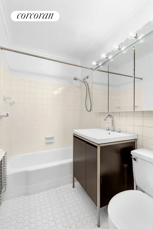 New York City Real Estate | View 235 East 87th Street, 11K | room 6 | View 7