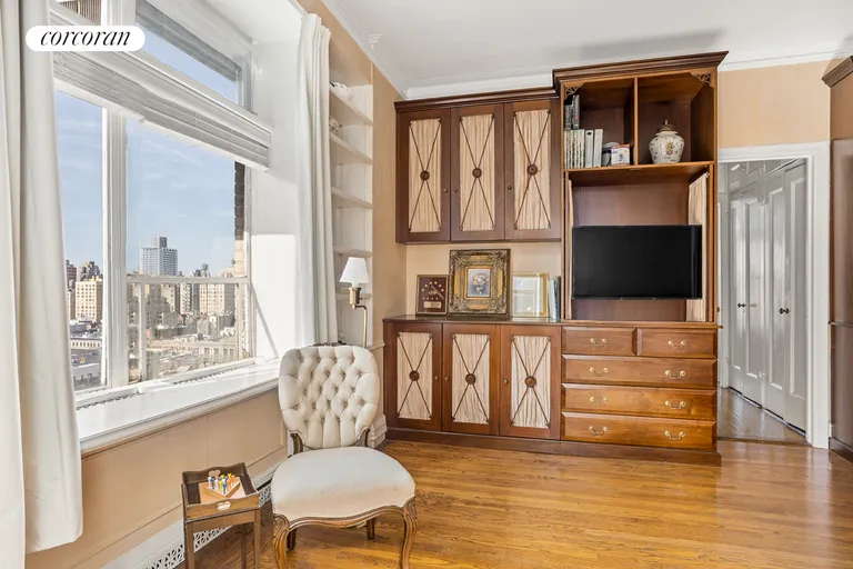 New York City Real Estate | View 211 Central Park West, 14K | room 10 | View 11