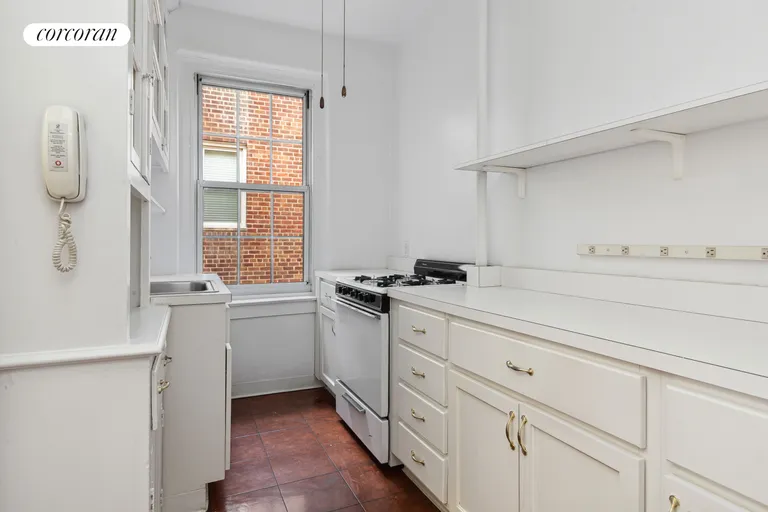 New York City Real Estate | View 115 Willow Street, 6F | Kitchen | View 4