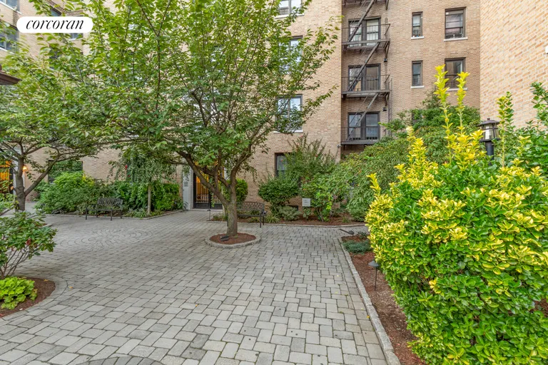 New York City Real Estate | View 148-09 Northern Boulevard, 2L | room 8 | View 9