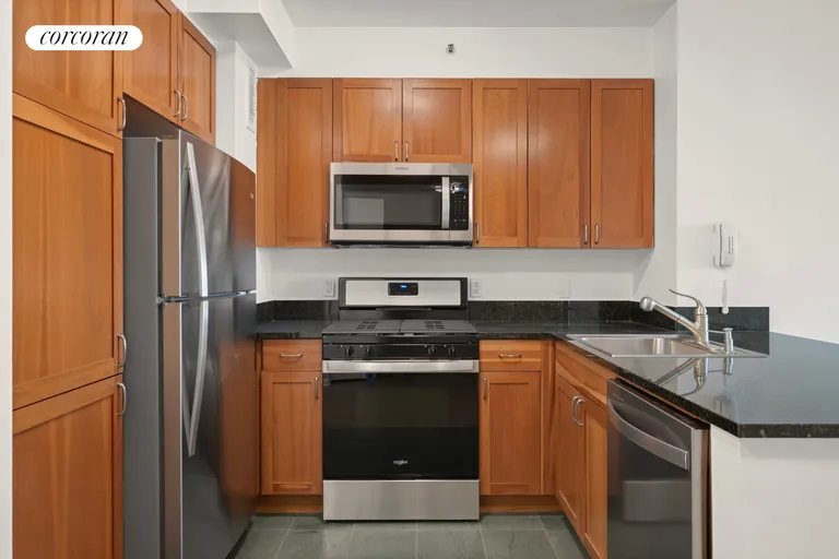 New York City Real Estate | View 20 River Terrace, 17J | Kitchen | View 2
