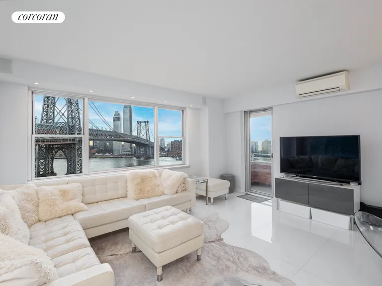 New York City Real Estate | View 477 Fdr Drive, M906 | 2 Beds, 1 Bath | View 1