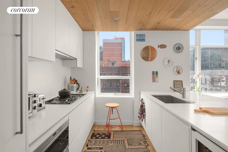 New York City Real Estate | View 201 West 17th Street, 6B | room 5 | View 6