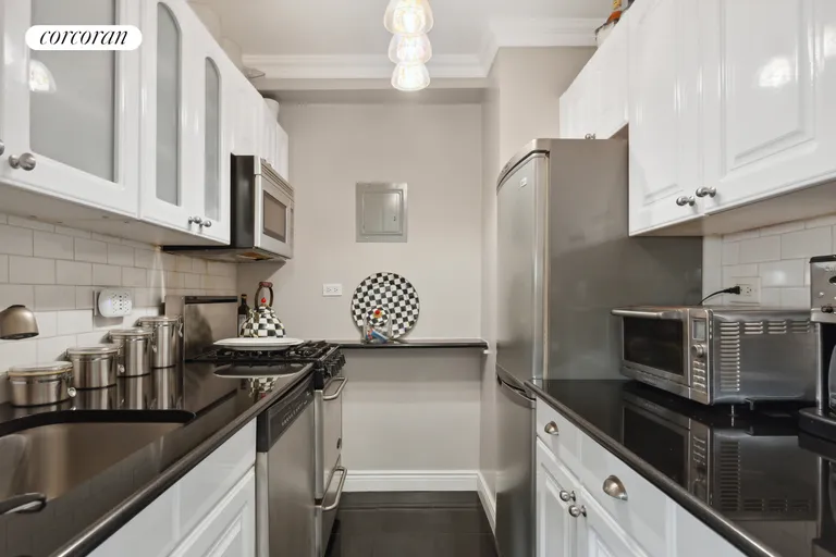 New York City Real Estate | View 77 West 55th Street, 2K | Kitchen | View 3