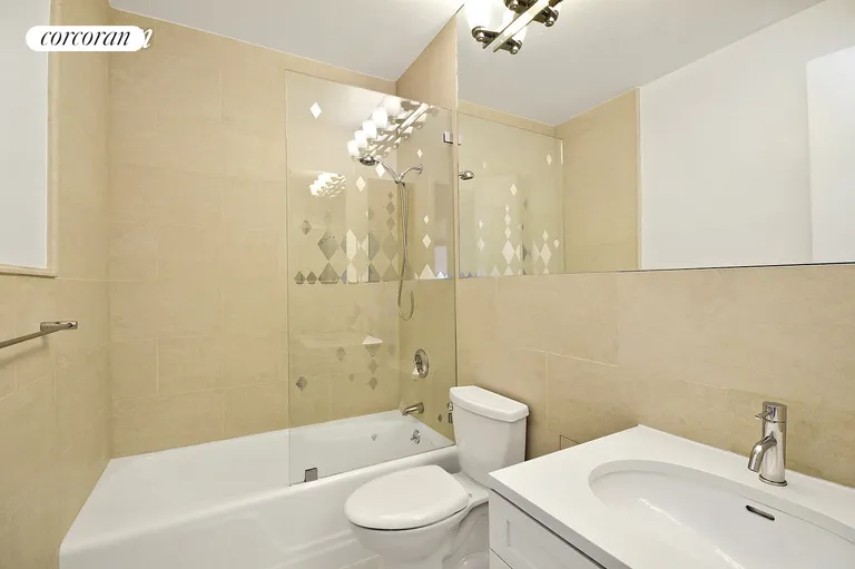 New York City Real Estate | View 301 West 57th Street, 14A | Full Bathroom | View 6