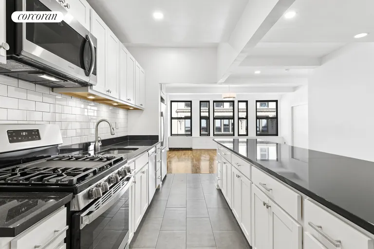 New York City Real Estate | View 38 East 21st Street, 6 | room 2 | View 3