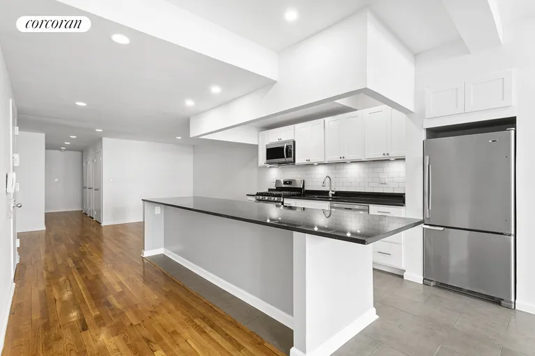 New York City Real Estate | View 38 East 21st Street, 6 | room 3 | View 4