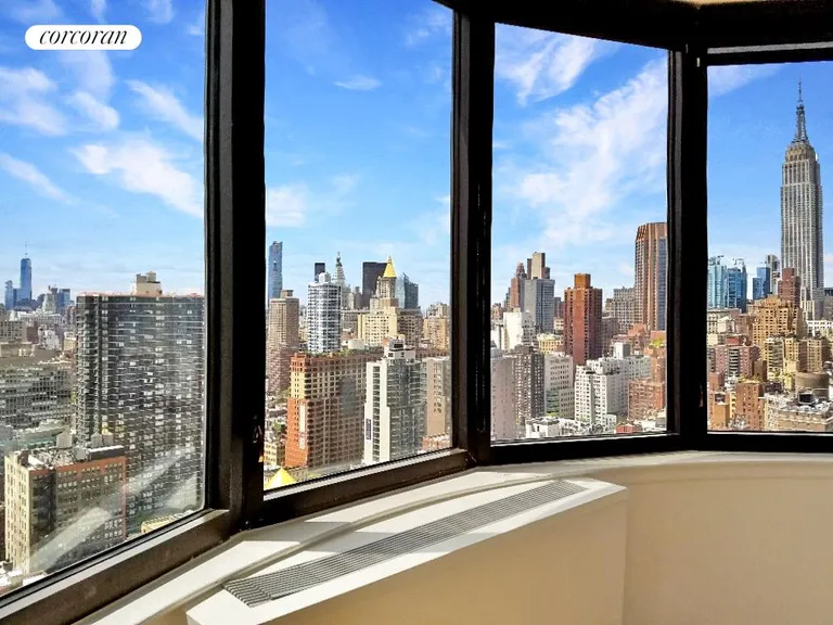 New York City Real Estate | View 330 East 38th Street, 35O | room 3 | View 4